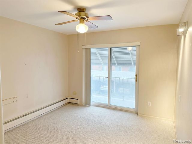 2925 W 13 Mile Road 205, Royal Oak, MI 48073