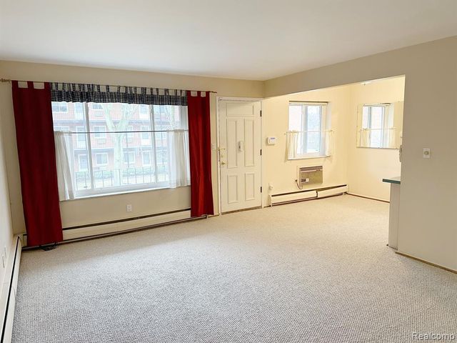 2925 W 13 Mile Road 205, Royal Oak, MI 48073