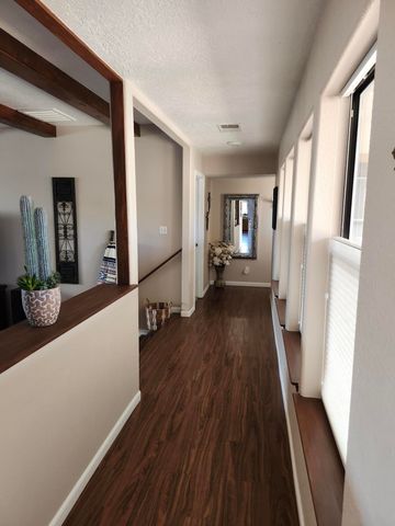 5900 Jones Place NW, Albuquerque, NM 87120