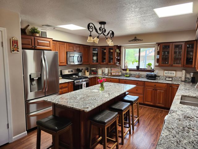 5900 Jones Place NW, Albuquerque, NM 87120