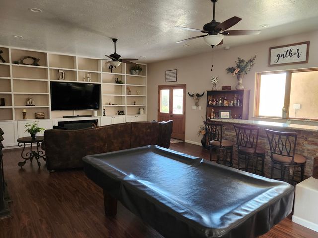 5900 Jones Place NW, Albuquerque, NM 87120