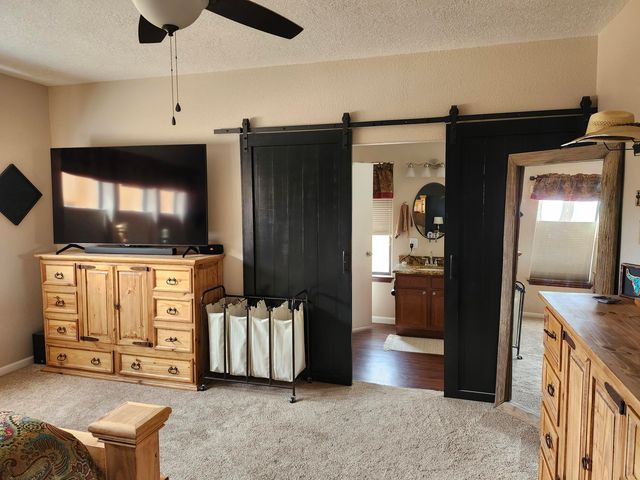 5900 Jones Place NW, Albuquerque, NM 87120