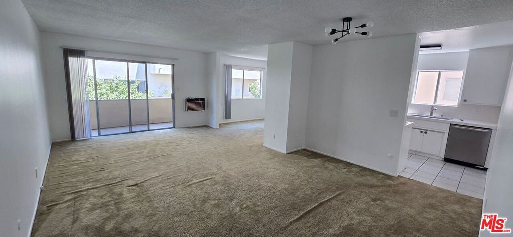 848 S Holt Street 209, Los Angeles, CA 90035
