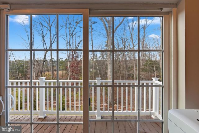 10414 JOHN GLENN ST, Lanham, MD 20706