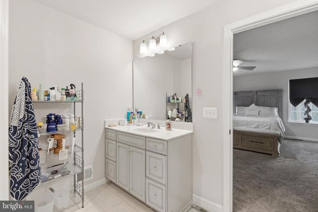 10414 JOHN GLENN ST, Lanham, MD 20706