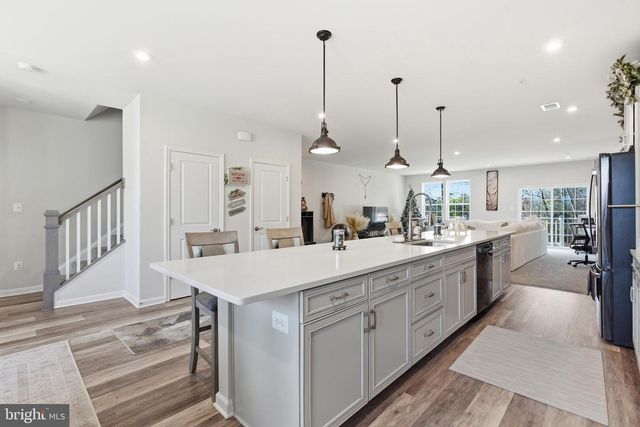 10414 JOHN GLENN ST, Lanham, MD 20706