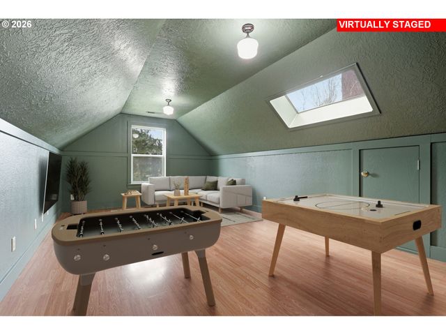 15920 Sw BRIDLE HILLS Dr, Beaverton, OR 97007