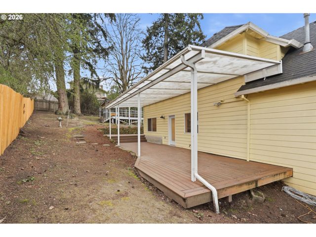 15920 Sw BRIDLE HILLS Dr, Beaverton, OR 97007