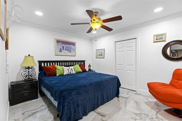 8105 N GRADY AVENUE, Tampa, FL 33614
