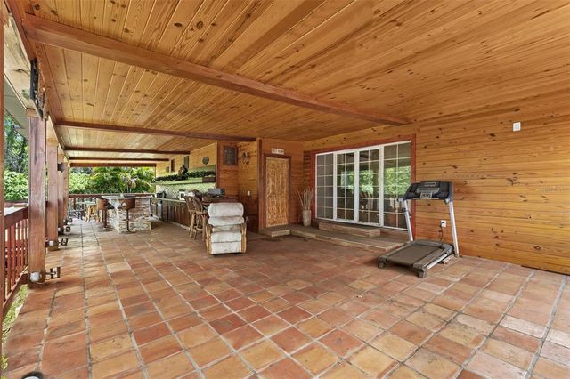 8105 N GRADY AVENUE, Tampa, FL 33614