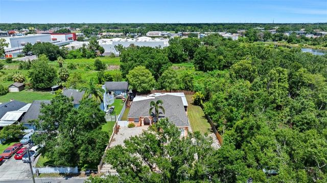 8105 N GRADY AVENUE, Tampa, FL 33614