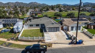 133 N Stephanie Ln, El Cajon, CA 92019