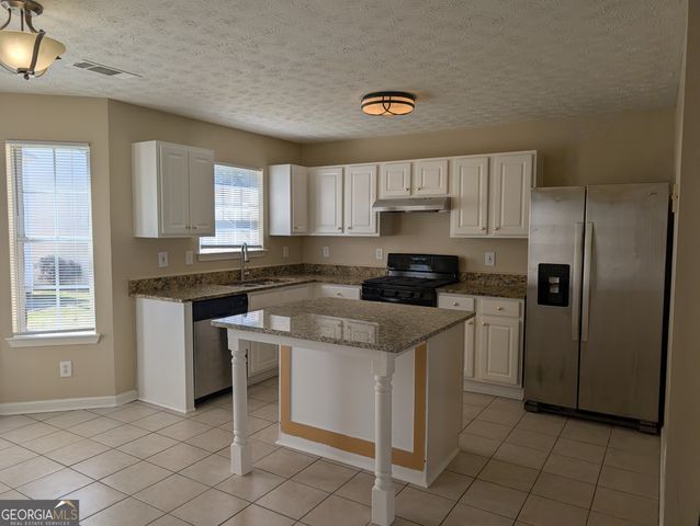 347 Springheaven Way, Lawrenceville, GA 30046