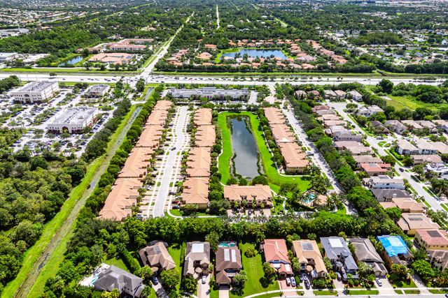 10306 WELLINGTON PARC Drive, Wellington, FL 33449