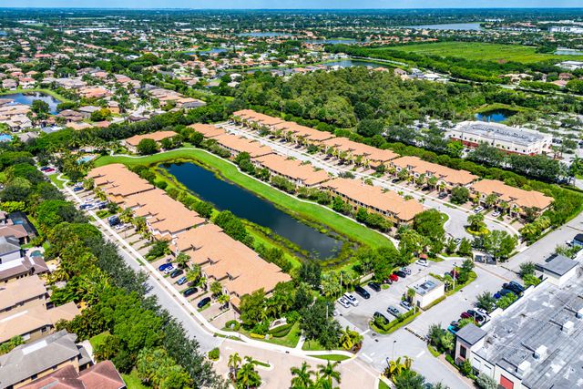 10306 WELLINGTON PARC Drive, Wellington, FL 33449