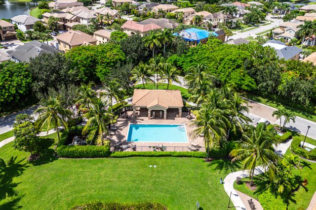 10306 WELLINGTON PARC Drive, Wellington, FL 33449