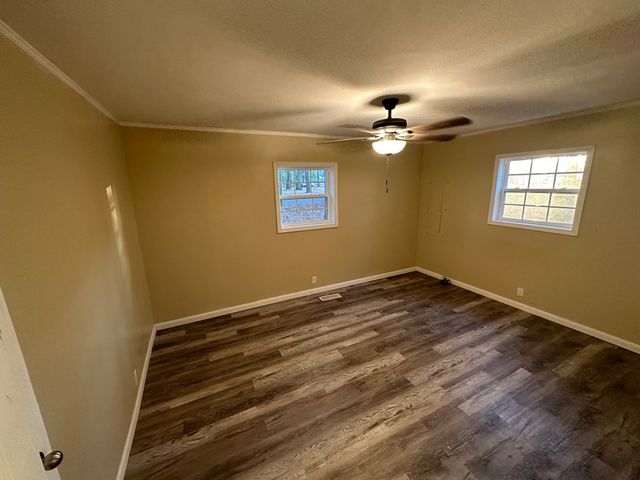 596 Myers Rd, Winchester, TN 37398