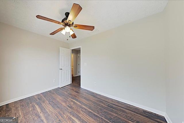85 E Lawn Way 27, Covington, GA 30016