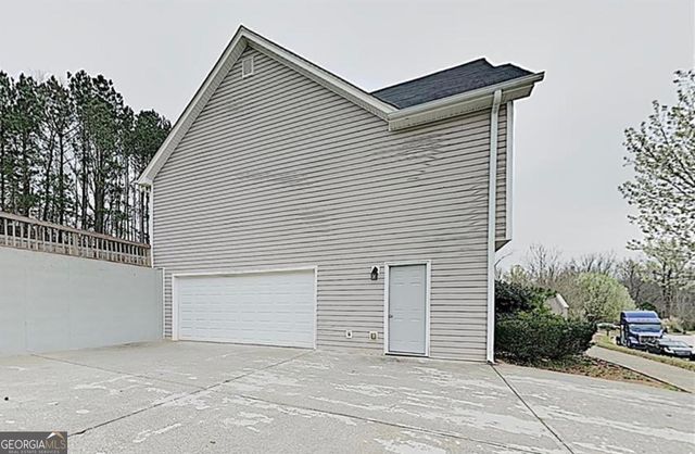 85 E Lawn Way 27, Covington, GA 30016