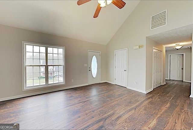 85 E Lawn Way 27, Covington, GA 30016