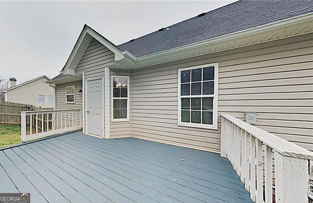 85 E Lawn Way 27, Covington, GA 30016