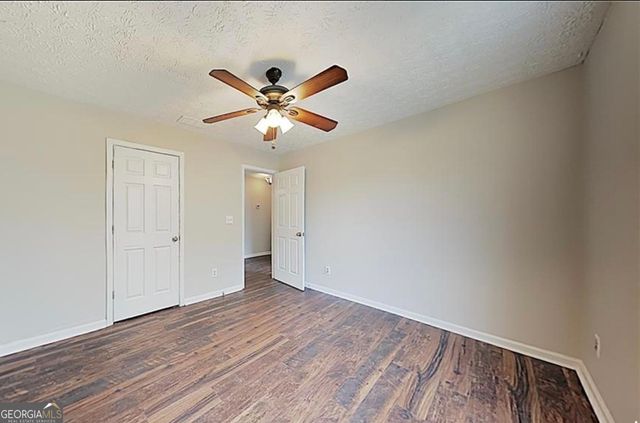 85 E Lawn Way 27, Covington, GA 30016