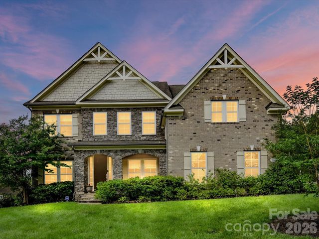 2028 Perry Pond Drive, Waxhaw, NC 28173