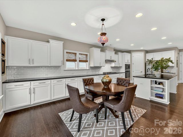 2028 Perry Pond Drive, Waxhaw, NC 28173