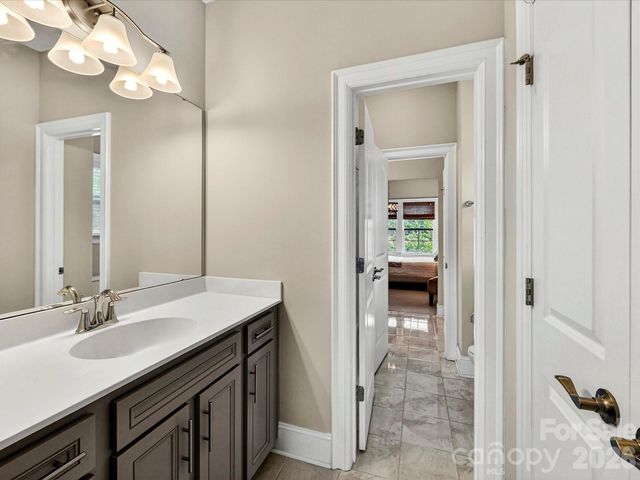 2028 Perry Pond Drive, Waxhaw, NC 28173