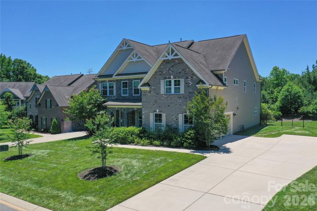 2028 Perry Pond Drive, Waxhaw, NC 28173