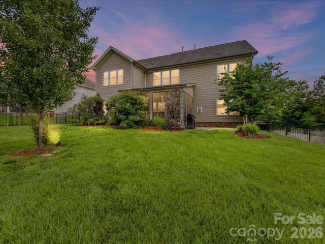 2028 Perry Pond Drive, Waxhaw, NC 28173