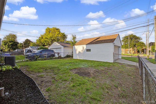 1100 Mayburn Street, Dearborn, MI 48128