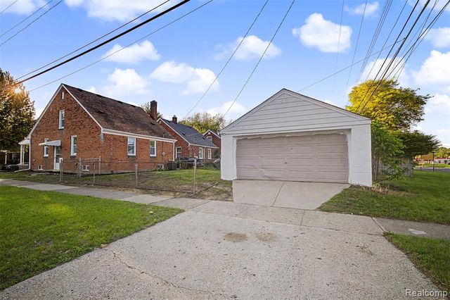 1100 Mayburn Street, Dearborn, MI 48128
