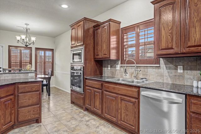 14506 S Florence Place S, Bixby, OK 74008