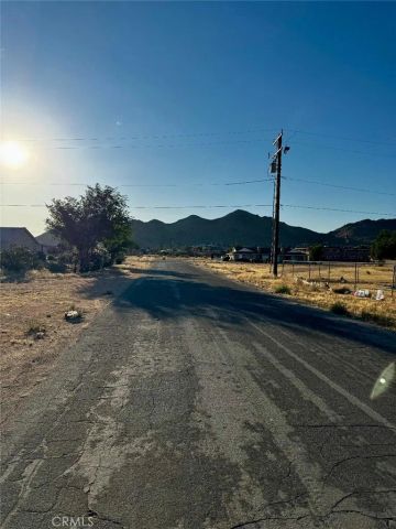 154 Broken Bow, Apple Valley, CA 92307