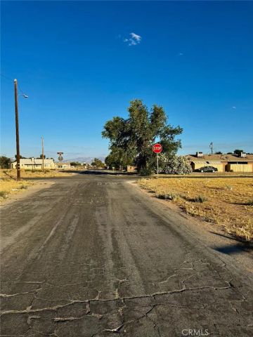 154 Broken Bow, Apple Valley, CA 92307