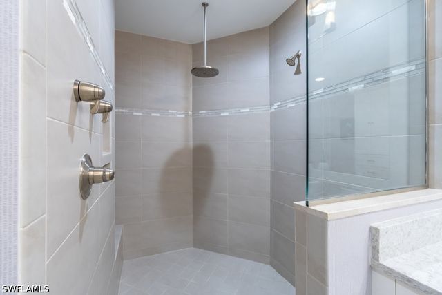 16382 Viansa WAY 201, Naples, FL 34110