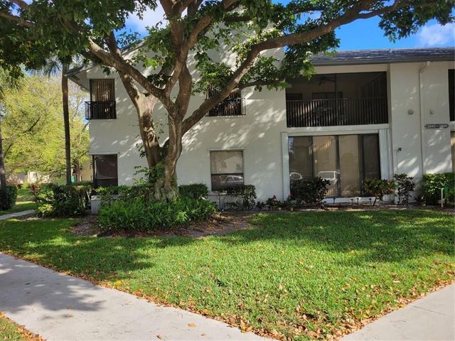 3559 COCOPLUM Circle, Coconut Creek, FL 33063