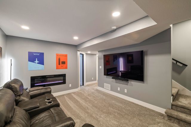 760 SE Westgate Drive, Waukee, IA 50263