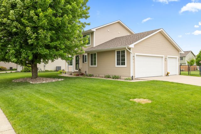 760 SE Westgate Drive, Waukee, IA 50263
