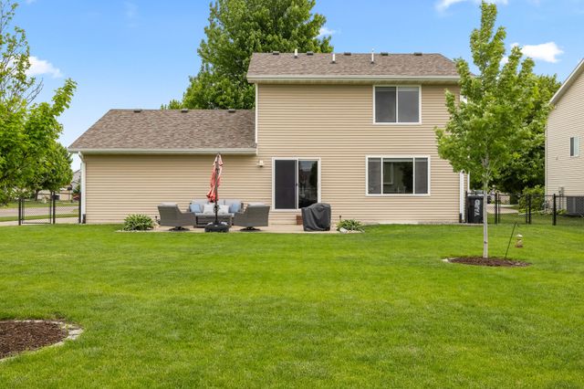 760 SE Westgate Drive, Waukee, IA 50263