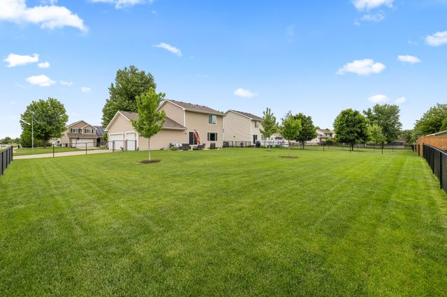 760 SE Westgate Drive, Waukee, IA 50263