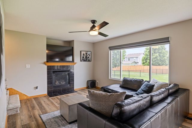 760 SE Westgate Drive, Waukee, IA 50263