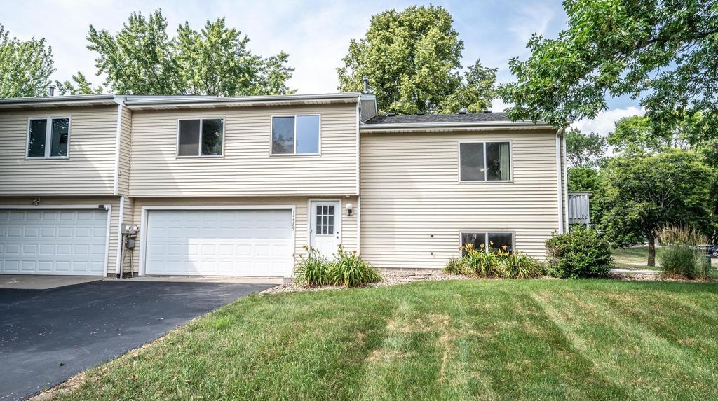 15585 Cornell Trail, Rosemount, MN 55068 — photo 3