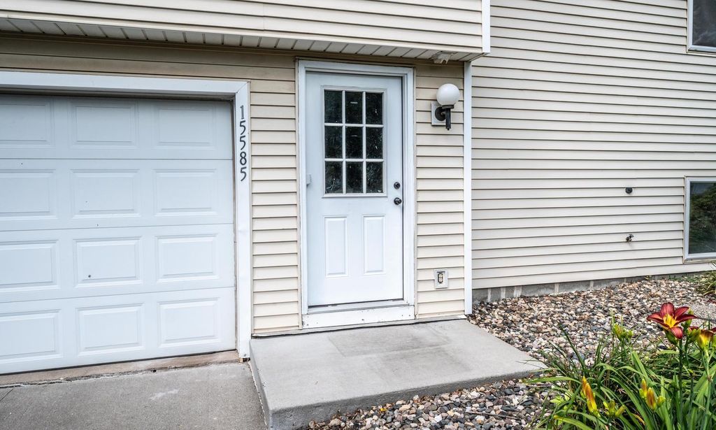 15585 Cornell Trail, Rosemount, MN 55068 — photo 4