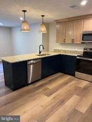 519 AMHERST ST #202, Winchester, VA 22601