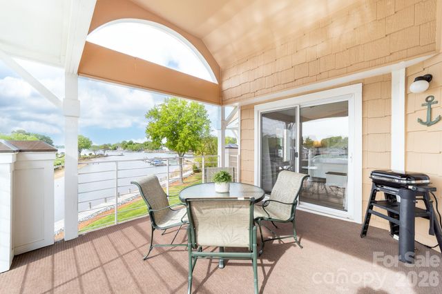 18633 Harborside Drive, Cornelius, NC 28031