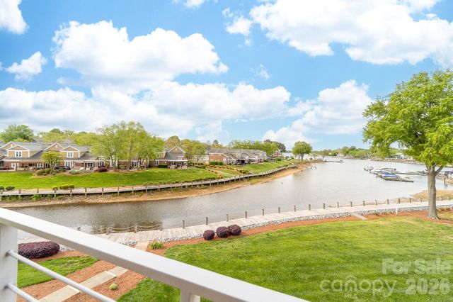18633 Harborside Drive, Cornelius, NC 28031