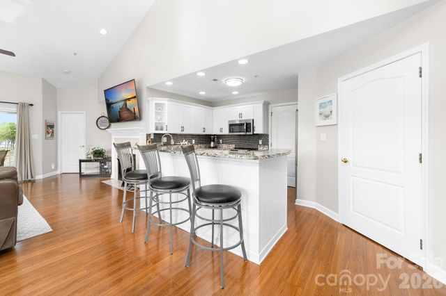 18633 Harborside Drive, Cornelius, NC 28031