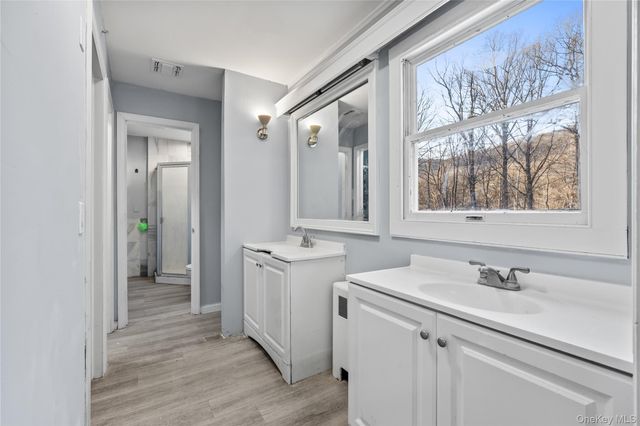 996 Haverstraw Road, Suffern, NY 10901